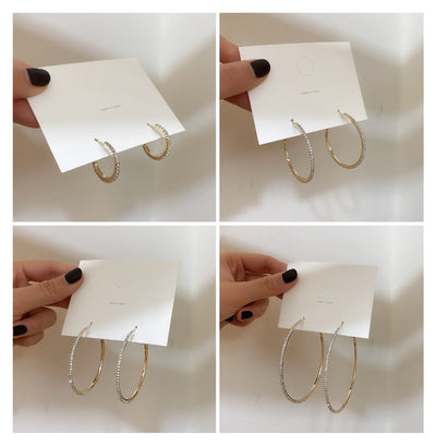 Exquisite and simple stud earrings women